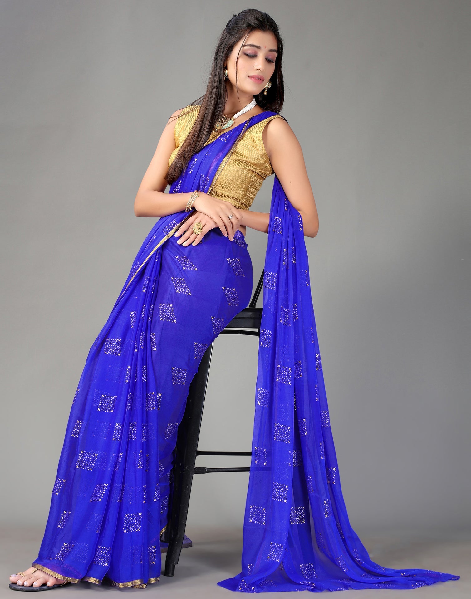 Buy This Royal Blue Chiffon Saree Online From Leemboodi At An Affordable Price In India